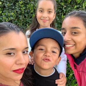 Meet your Posher, Bibi